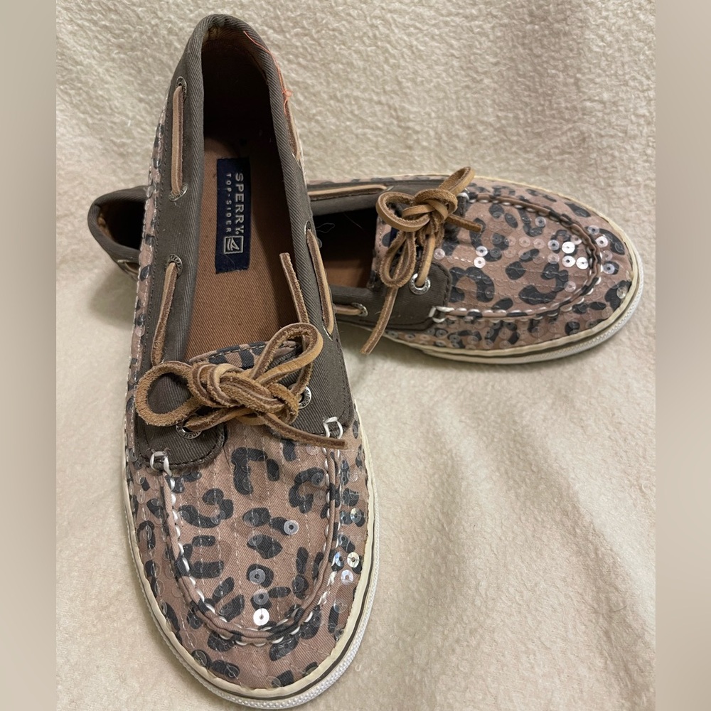 SPERRY 5M leopard print topsider style shoes .Very good condition